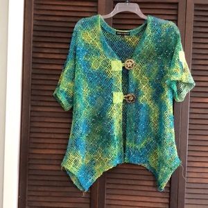 Loose woven overlay top with wooden buttons